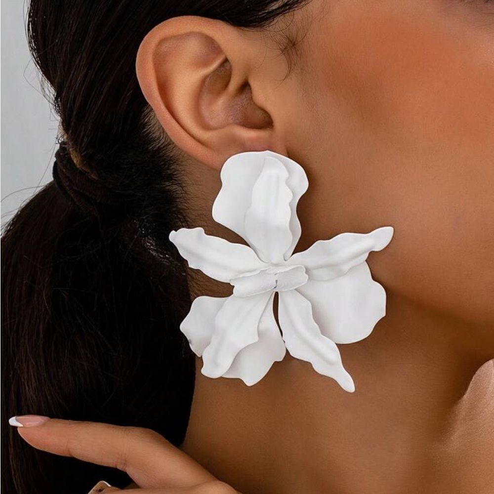 Flower statement Earrings N1384